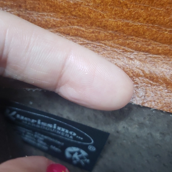 NWOT-LEATHER Handcrafted womens wallet - Picture 4 of 6